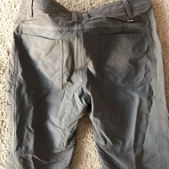 Women’s Patagonia Hiking Pants - Picture 3 of 4